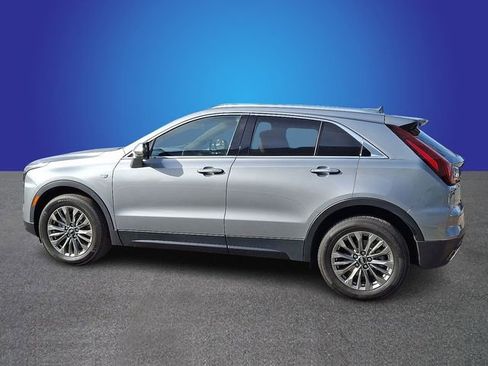 Used 2024 Cadillac XT4 Premium Luxury image 6
