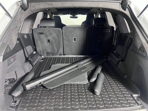 Used 2021 Audi SQ7 Prestige AWD/4WD image 15
