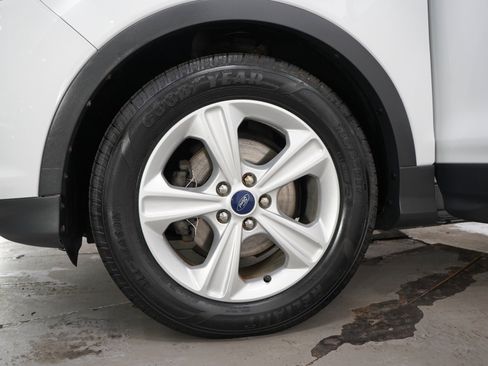Used 2016 Ford Escape SE FWD image 30
