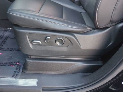 Used 2021 Cadillac Escalade ESV Luxury image 11