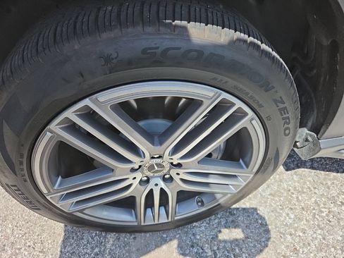 Used 2020 Mercedes-Benz GLS 450 4MATIC image 3
