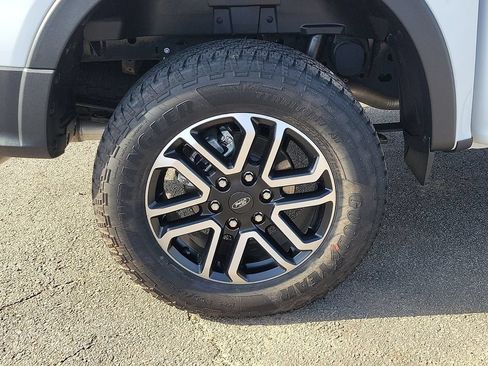 Used 2025 Ford Ranger Lariat w/ FX4 Off-Road Package AWD/4WD image 7