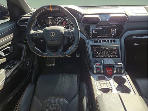 Used 2024 Lamborghini Urus Performante image 22