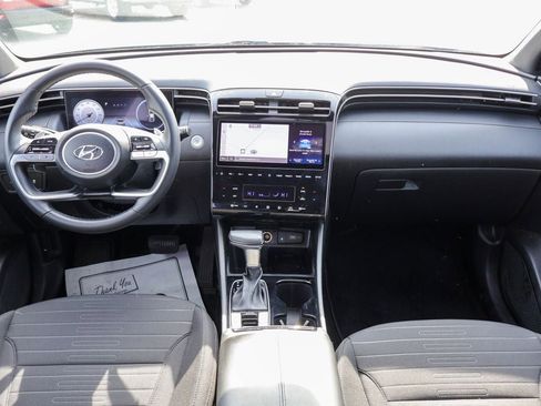 Used 2023 Hyundai Santa Cruz SEL Premium image 6