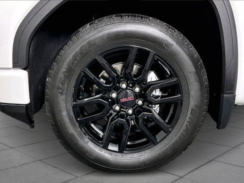 Used 2023 GMC Sierra 1500 Elevation RWD image 12