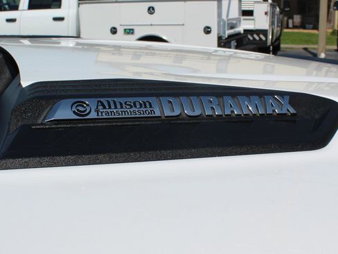 Used 2024 Chevrolet Silverado 2500 W/T w/ WT/CX Safety Package AWD/4WD image 43