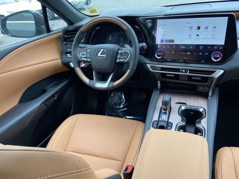 Used 2024 Lexus RX 350 Premium w/ Cold Area Package AWD/4WD image 15