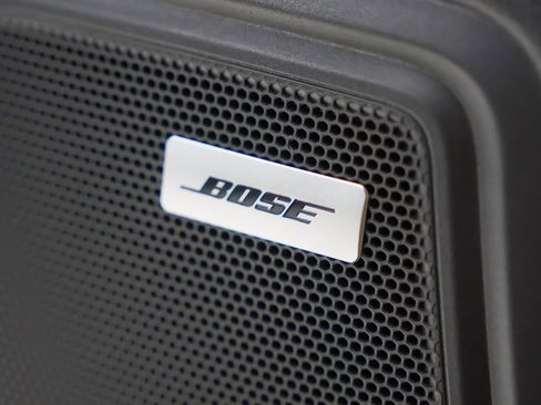 Used 2025 Porsche Macan image 17