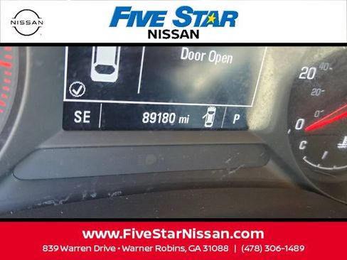 Used 2022 Chevrolet TrailBlazer LT FWD image 29