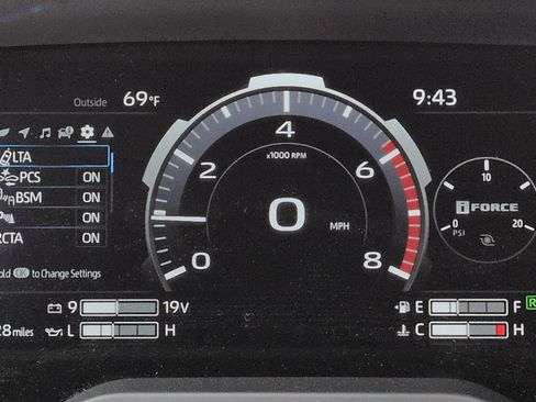 Used 2026 Toyota Tundra Platinum AWD/4WD image 41