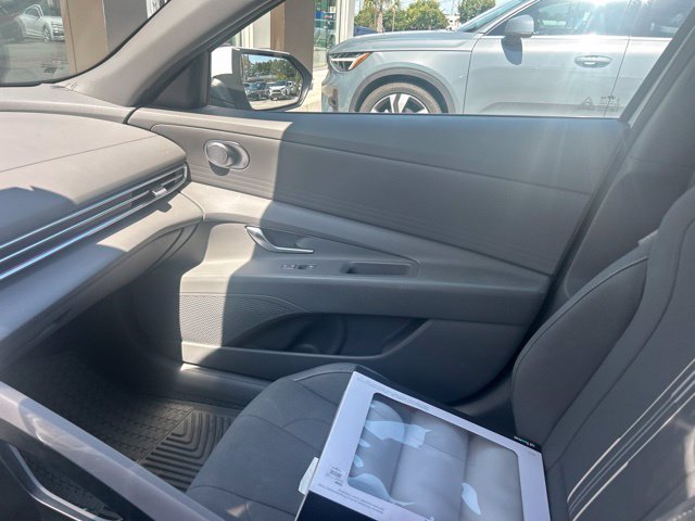 Certified 2024 Hyundai Elantra SEL FWD image 9