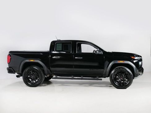 Used 2023 GMC Canyon Denali w/ Denali Black Edition AWD/4WD image 29
