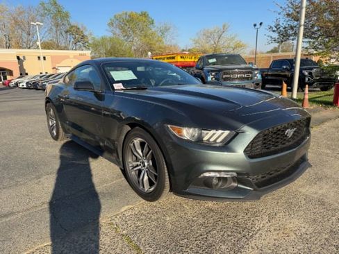 Used 2016 Ford Mustang Coupe image 1