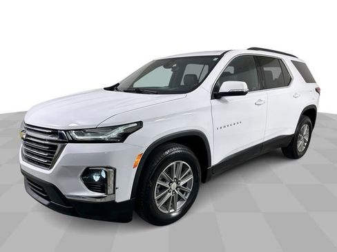 Used 2023 Chevrolet Traverse LT FWD image 4