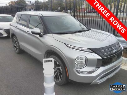 Used 2024 Mitsubishi Outlander SE