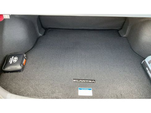 Certified 2026 Hyundai Elantra Sport FWD image 17
