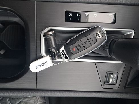 Used 2026 Nissan Kicks SV FWD image 31