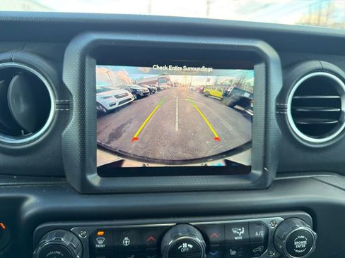 Certified 2023 Jeep Wrangler Unlimited Sahara w/ Cold Weather Group image 22