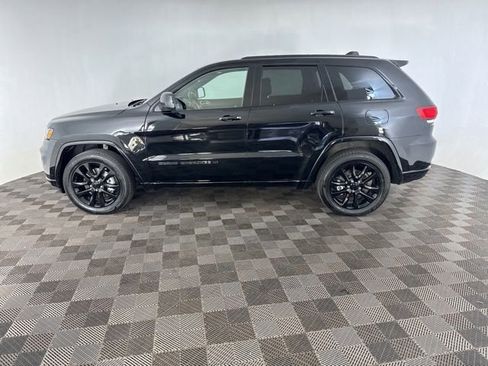 Used 2022 Jeep Grand Cherokee Laredo X AWD/4WD image 10