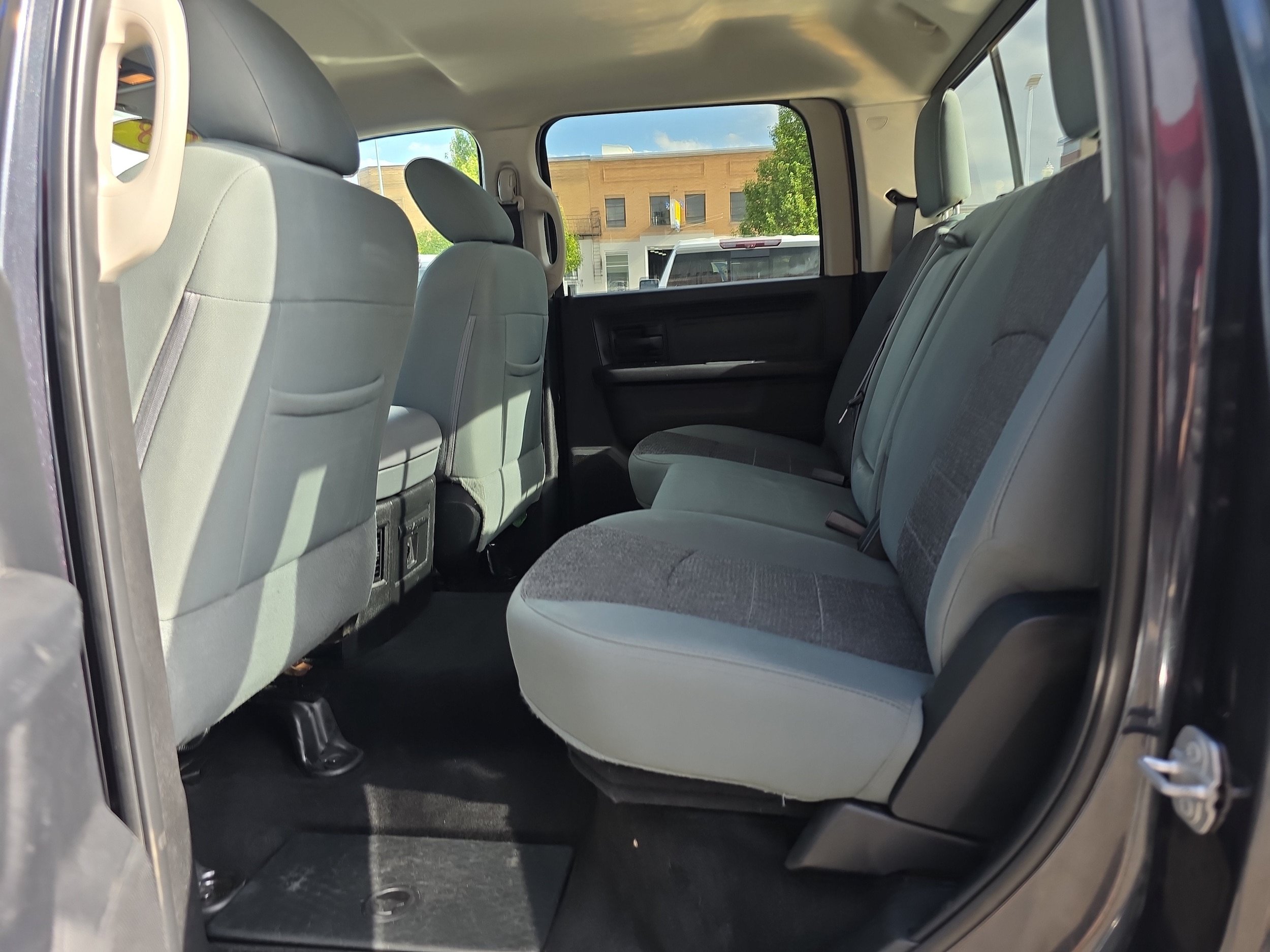 Used 2018 RAM 3500 Big Horn AWD/4WD image 12