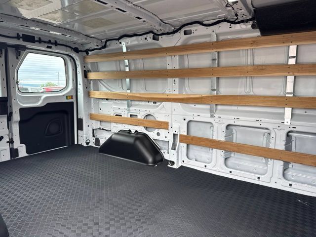 Used 2025 Ford Transit 250 Low Roof w/ Exterior Upgrade Package RWD image 18