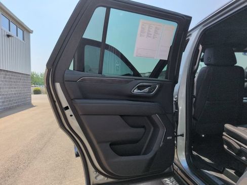 Used 2024 Chevrolet Tahoe Z71 w/ Luxury Package AWD/4WD image 24