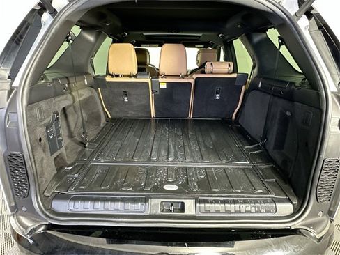 Used 2023 Land Rover Discovery S R-Dynamic image 34