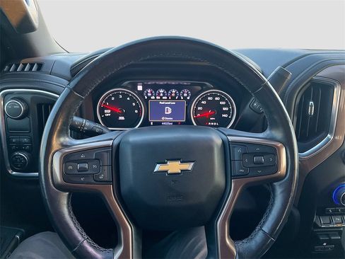 Used 2022 Chevrolet Silverado 1500 High Country image 11