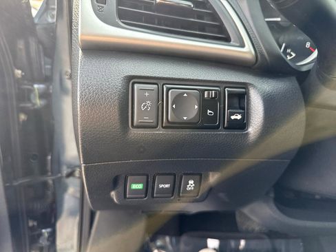 Used 2017 Nissan Sentra SV image 24