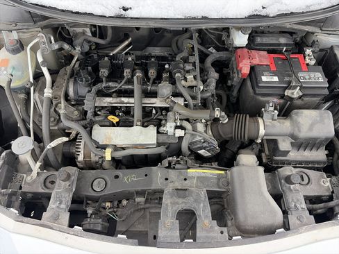 Used 2023 Nissan Versa SV image 11