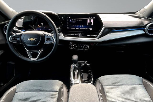 Used 2025 Chevrolet Trax LT w/ Driver Confidence Package FWD image 7