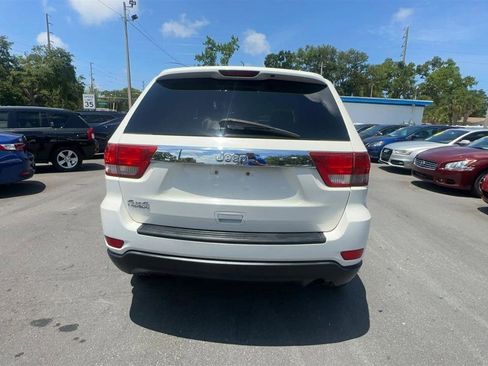 Used 2012 Jeep Grand Cherokee Laredo w/ Laredo E Group AWD/4WD image 13