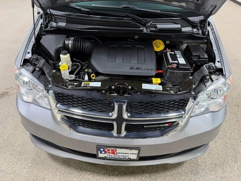 Used 2019 Dodge Grand Caravan SE image 52