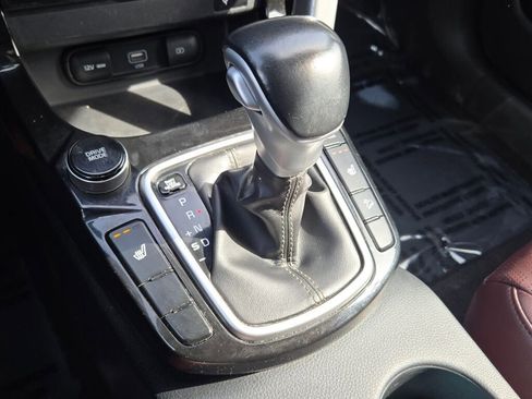 Used 2023 Kia Seltos SX image 27