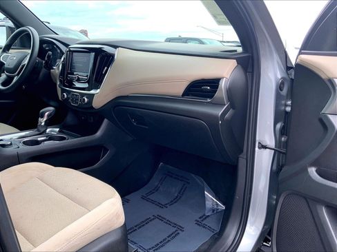 Used 2023 Chevrolet Traverse LS w/ Midnight/Sport Edition FWD image 16