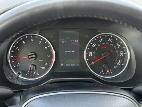 Used 2020 Toyota RAV4 XLE AWD/4WD image 32