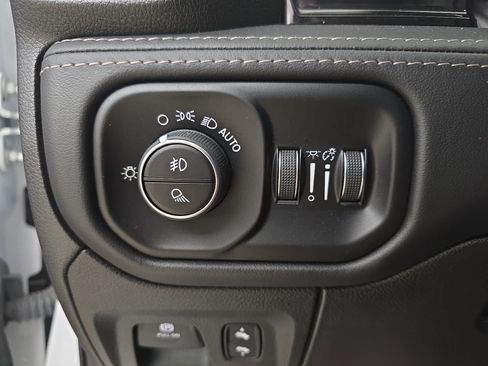 Used 2023 RAM 1500 Limited w/ Night Edition AWD/4WD image 33