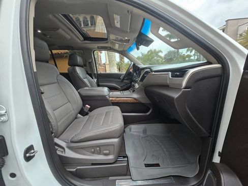 Used 2015 GMC Yukon Denali w/ Premium Package image 19
