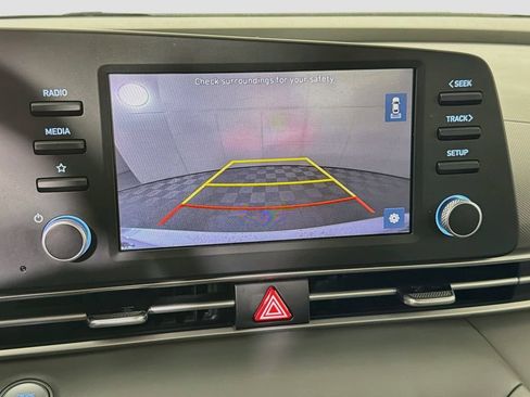 Used 2023 Hyundai Elantra SEL FWD image 16