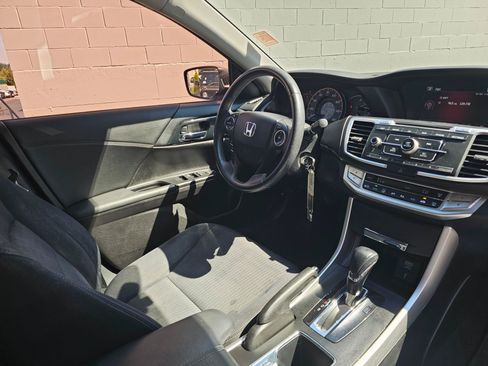 Used 2013 Honda Accord Sport image 10