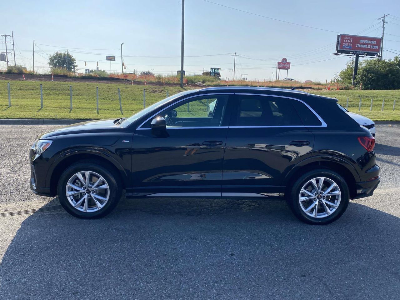 Used 2025 Audi Q3 2.0T Premium AWD/4WD image 5