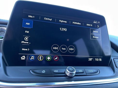 Used 2025 Chevrolet Blazer LT image 23