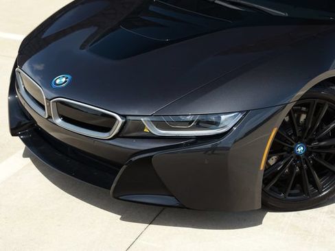 Used 2020 BMW i8 Coupe AWD/4WD image 28
