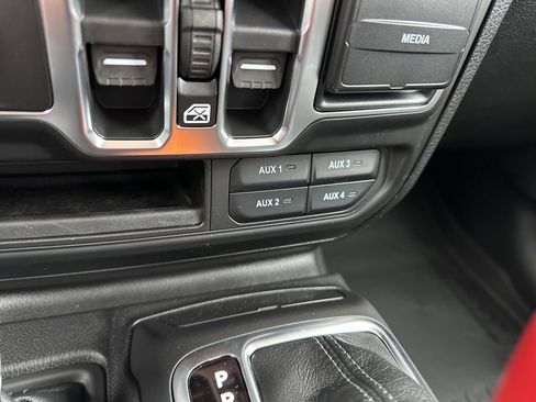 New 2026 Jeep Gladiator Sport image 5