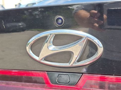 Used 2021 Hyundai Elantra SEL FWD image 27