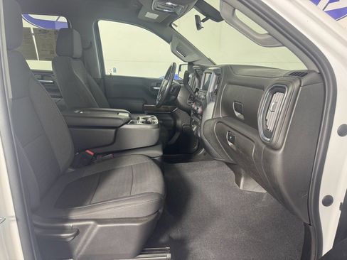 Used 2021 Chevrolet Silverado 1500 LT image 41