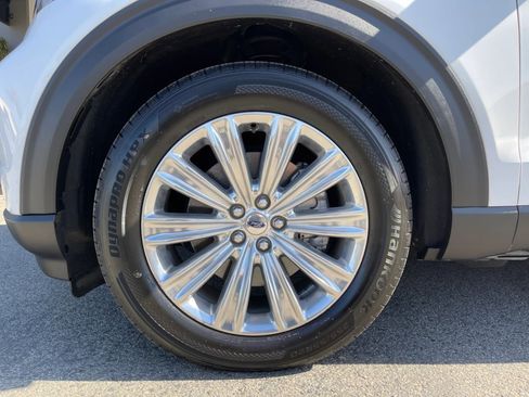 Used 2020 Ford Explorer Limited w/ Hybrid Equipment Group 310A image 41