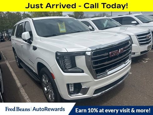 Used 2021 GMC Yukon XL SLT w/ SLT Premium Package AWD/4WD image 1