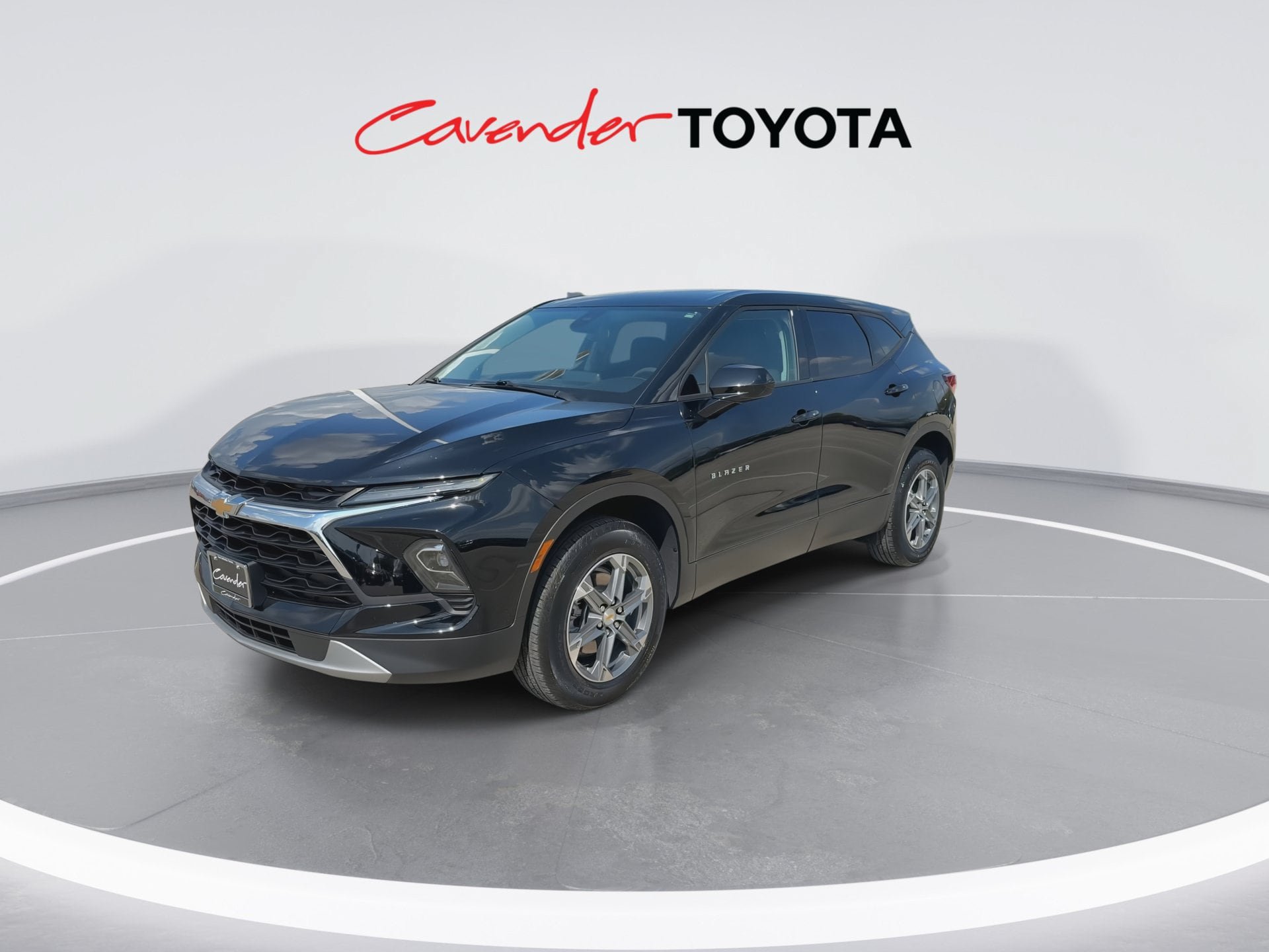 Used 2026 Chevrolet Blazer LT FWD image 4