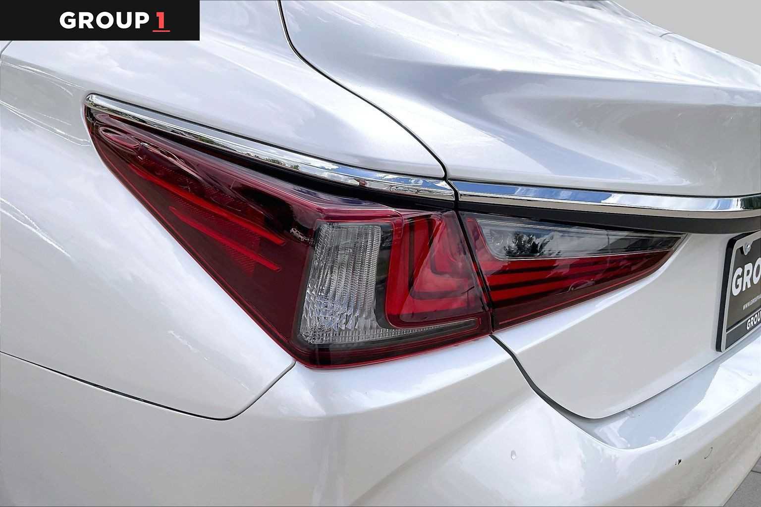 Used 2024 Lexus ES 350 w/ Premium Package FWD image 26